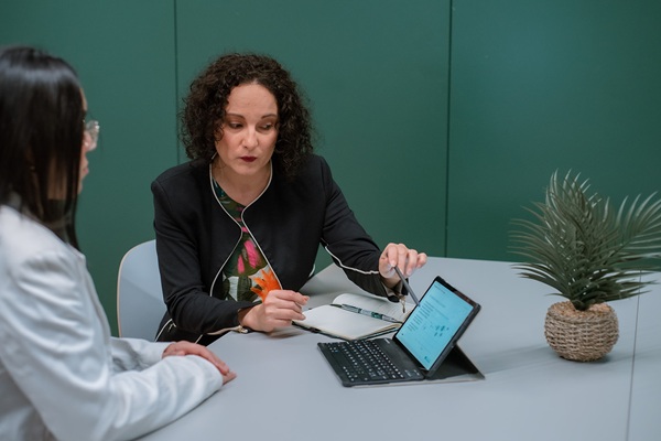 Workplace-Wellbeing-and-Productivity-Consulting-for-Companies-Dorit-Sauer-Healthy-Productivity-Consulting-The-Corner-of-Excellence